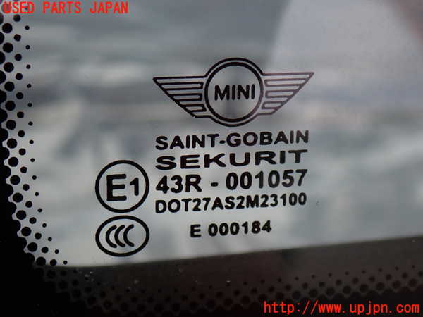 2UPJ-33591382]BMW ミニ(MINI)クーパーS(SV16)左クォーターガラス (43R-001057) 中古 (R56)_m0002.jpg