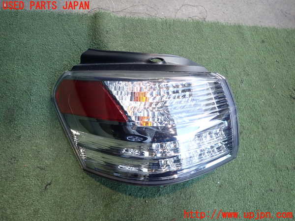 2UPJ-33601536]レクサス・HS250h(ANF10)左テールランプ 中古_m0001.jpg