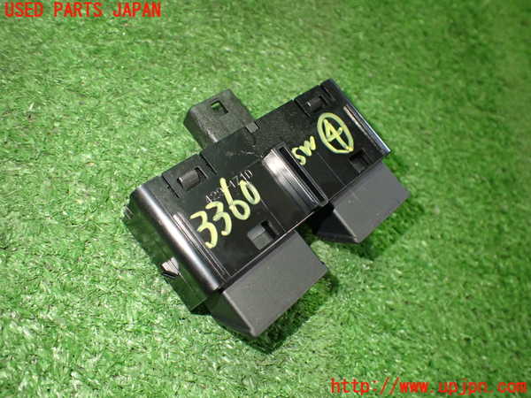 2UPJ-33606309]レクサス・HS250h(ANF10)スイッチ4 (給油口、トランク) 中古_m0002.jpg