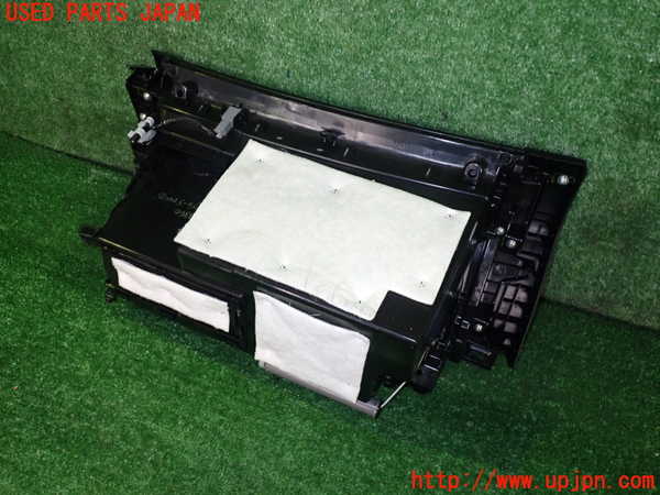 2UPJ-33607516]レクサス・HS250h(ANF10)グローブボックス1 中古_m0003.jpg