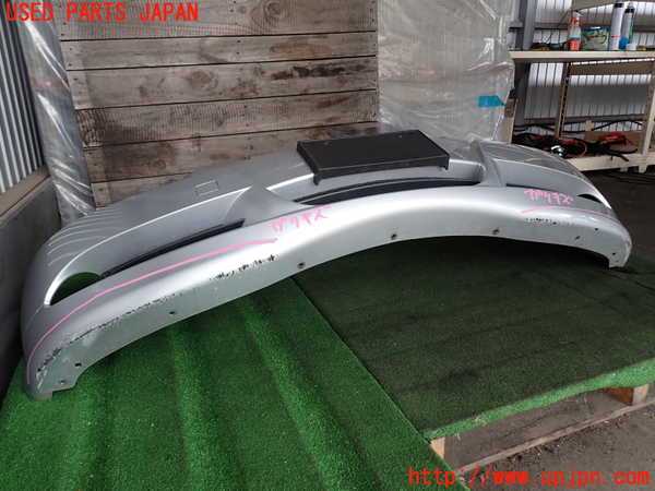 2UPJ-33611010]BMW 320i E90(VA20)フロントバンパー 中古_m0002.jpg