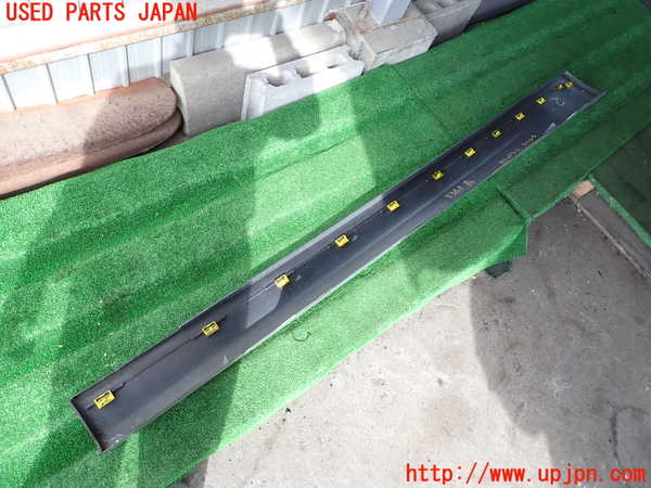 2UPJ-33611390]BMW 320i E90(VA20)右サイドステップ 中古_m0004.jpg