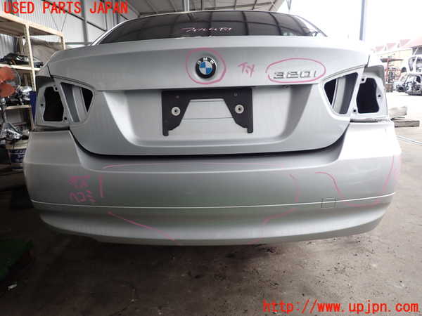 2UPJ-33611610]BMW 320i E90(VA20)リアバンパー 中古_m0001.jpg