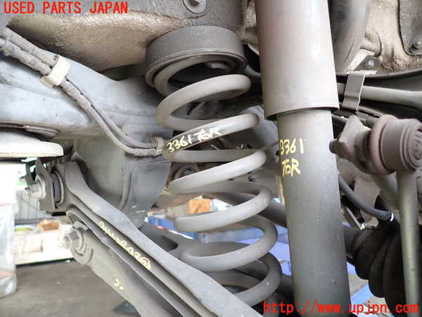 2UPJ-33615100]BMW 320i E90(VA20)右リアスプリング 中古_m0001.jpg