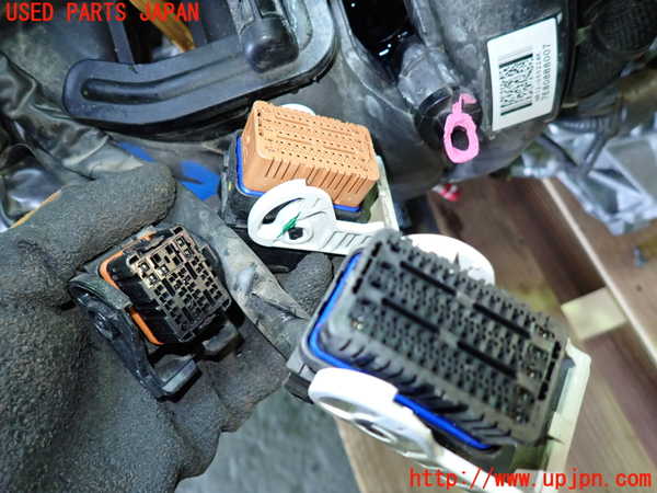 1UPJ-33622010]セレナ e-POWER(HFC27)エンジン HR12DE-EM57 中古_m0003.jpg