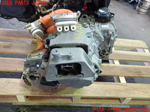 1UPJ-33623010]セレナ e-POWER(HFC27)ミッション AT HR12DE-EM57 中古_m0002.jpg