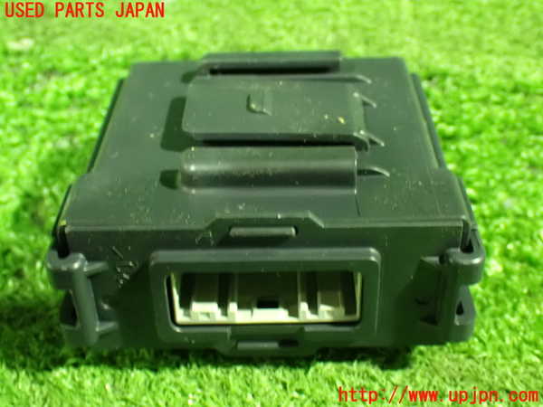 1UPJ-33626150]セレナ e-POWER(HFC27)コンピューター5 中古_m0002.jpg