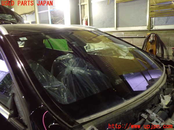 1UPJ-33631195]ベンツ GLA180(156942)(X156)フロントガラス 中古(43R-000134 M203)_m0002.jpg