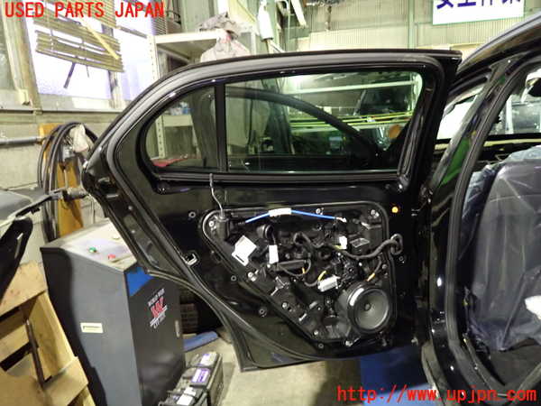 1UPJ-33631320]ベンツ GLA180(156942)(X156)左後ドア 中古(43R-001667 M1232)_m0004.jpg