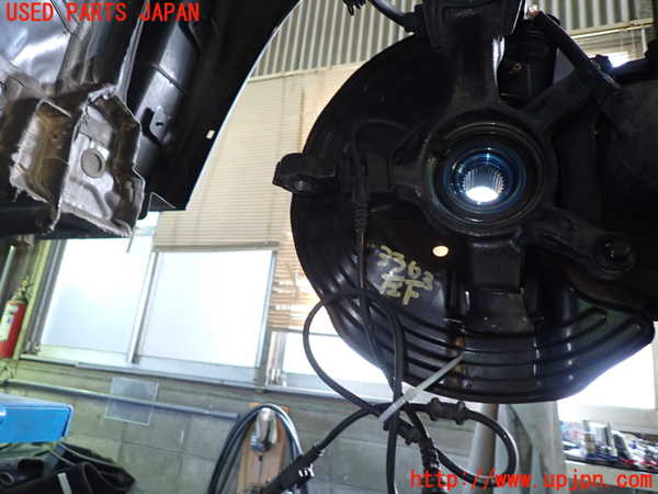 5UPJ-33634295]ベンツ GLA180(156942)(X156)左フロントナックルハブ 中古_m0001.jpg
