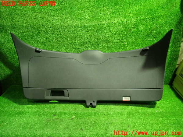 1UPJ-33637385]ベンツ GLA180(156942)(X156)リアシート 中古_m0003.jpg