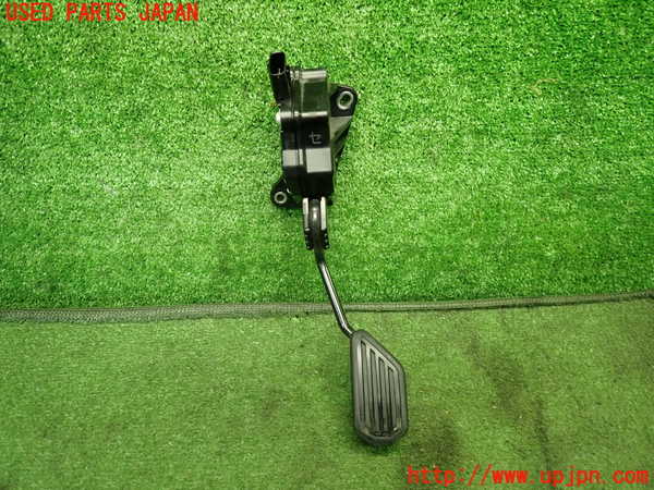 1UPJ-33656381]スペイド(ポルテ)(NSP141)センサー1 (アクセルペダル) 中古_m0001.jpg