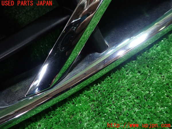 1UPJ-33661050]ボルボ・XC70(BB6324XC)ラジエターグリル 中古_m0002.jpg