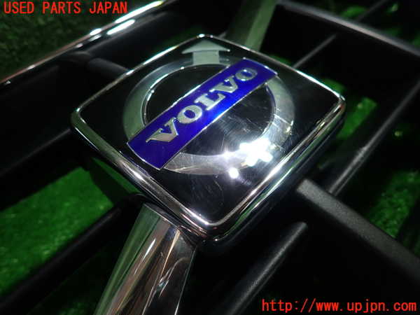 1UPJ-33661050]ボルボ・XC70(BB6324XC)ラジエターグリル 中古_m0003.jpg