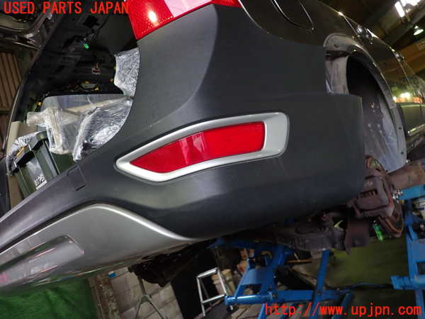 1UPJ-33661610]ボルボ・XC70(BB6324XC)リアバンパー 中古_m0002.jpg
