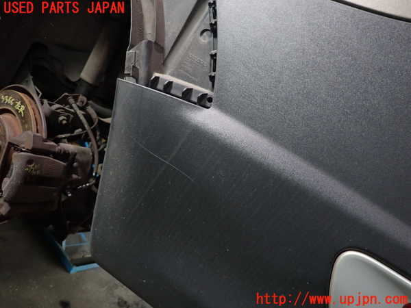 1UPJ-33661610]ボルボ・XC70(BB6324XC)リアバンパー 中古_m0005.jpg