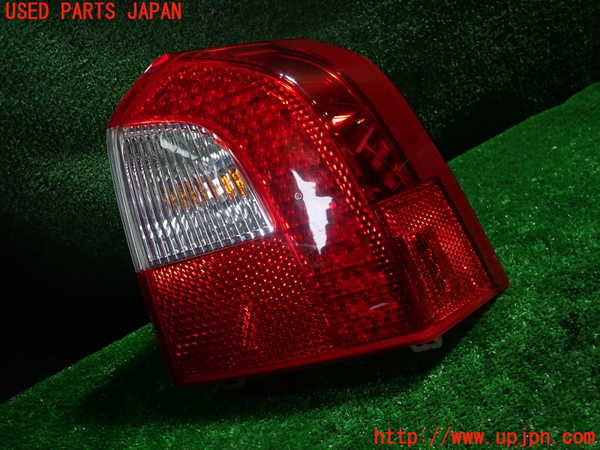 1UPJ-33661530]ボルボ・XC70(BB6324XC)右テールランプ 中古_m0001.jpg