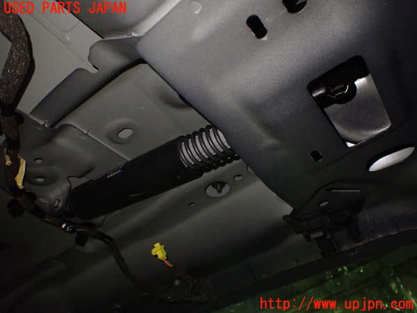 1UPJ-33661584]ボルボ・XC70(BB6324XC)リアゲートダンパー 中古_m0001.jpg