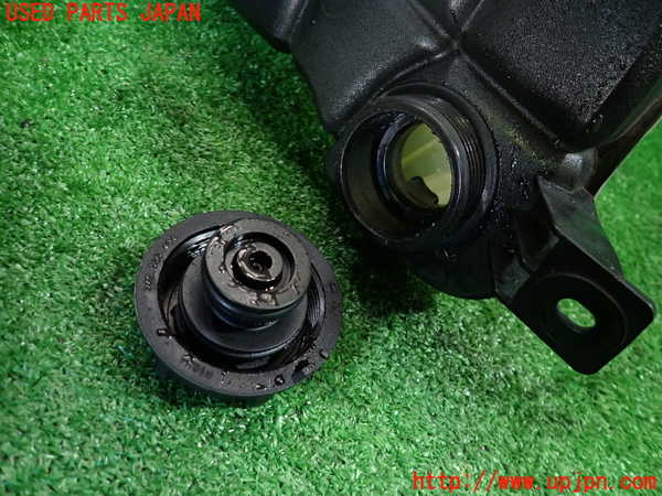 1UPJ-33662410]ボルボ・XC70(BB6324XC)ラジエータータンク 中古_m0004.jpg