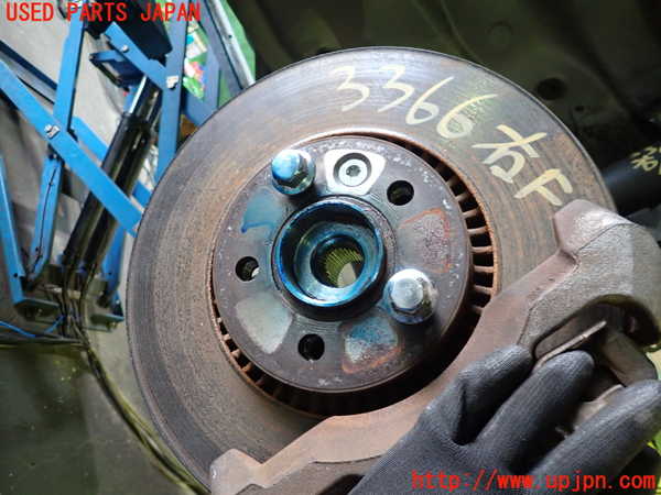 1UPJ-33664290]ボルボ・XC70(BB6324XC)右フロントナックルハブ 中古_m0001.jpg