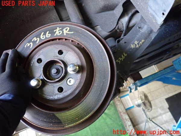 1UPJ-33664300]ボルボ・XC70(BB6324XC)右リアナックルハブ 中古_m0001.jpg