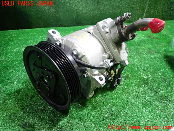 1UPJ-33666025]ボルボ・XC70(BB6324XC)エアコンコンプレッサー 中古_m0001.jpg