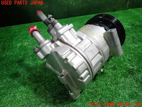 1UPJ-33666025]ボルボ・XC70(BB6324XC)エアコンコンプレッサー 中古_m0002.jpg