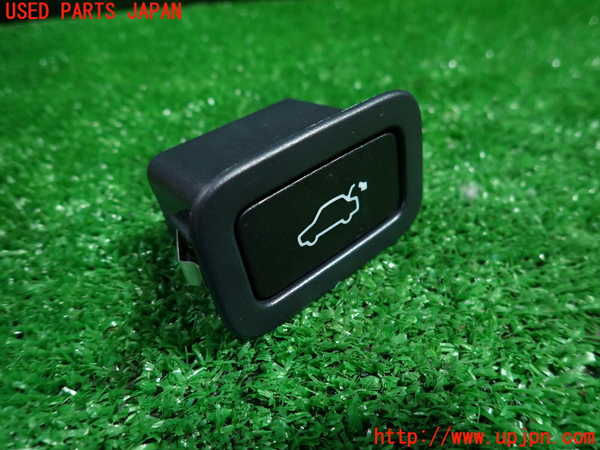1UPJ-33666308]ボルボ・XC70(BB6324XC)スイッチ3 トランク 中古_m0001.jpg
