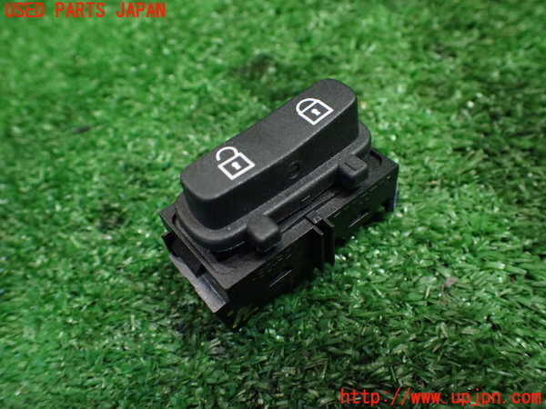 1UPJ-33666311]ボルボ・XC70(BB6324XC)スイッチ6 中古_m0001.jpg