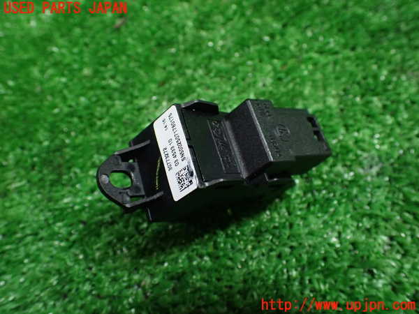 1UPJ-33666245]ボルボ・XC70(BB6324XC)左前パワーウィンドウスイッチ 中古_m0002.jpg
