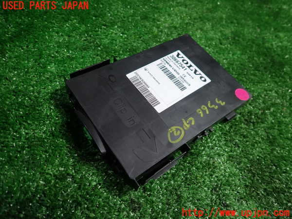 1UPJ-33666147]ボルボ・XC70(BB6324XC)コンピューター2 キーレスエントリー 中古_m0001.jpg