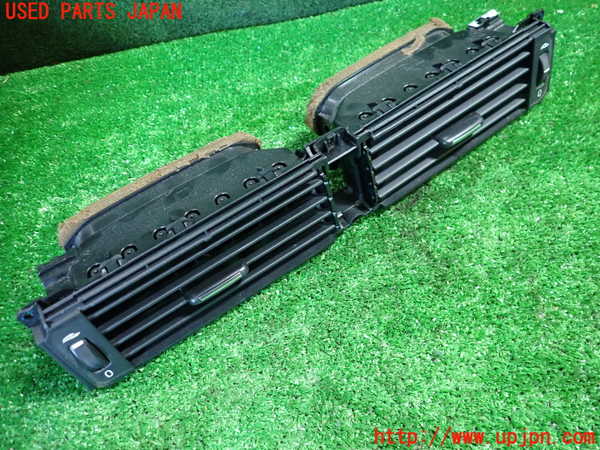 1UPJ-33667528]ボルボ・XC70(BB6324XC)エアコン吹き出し口3 真中 中古_m0001.jpg