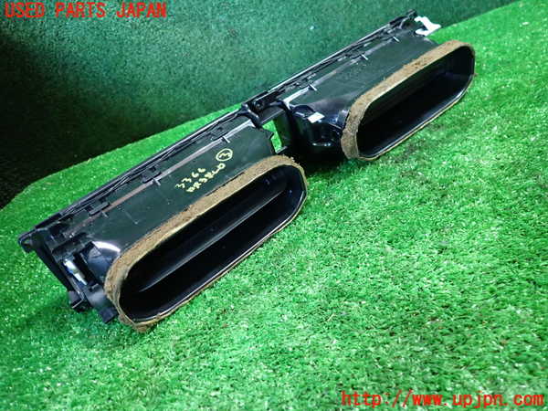 1UPJ-33667528]ボルボ・XC70(BB6324XC)エアコン吹き出し口3 真中 中古_m0004.jpg