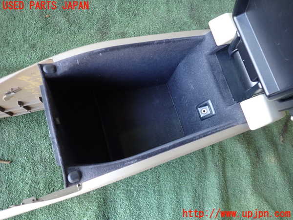 1UPJ-33667540]ボルボ・XC70(BB6324XC)センターコンソール 中古_m0004.jpg