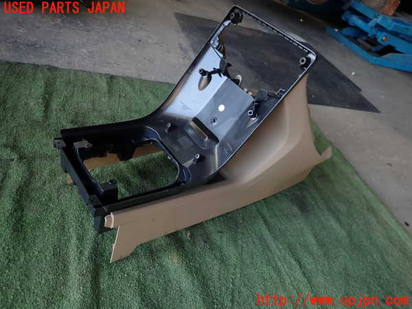 1UPJ-33667549]ボルボ・XC70(BB6324XC)コンソール 中古_m0001.jpg