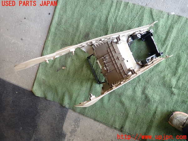 1UPJ-33667549]ボルボ・XC70(BB6324XC)コンソール 中古_m0005.jpg