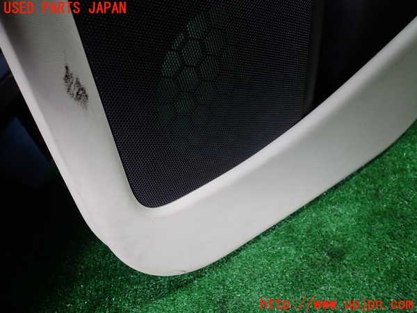 1UPJ-33661294]ボルボ・XC70(BB6324XC)右後ドア内張り 中古_m0004.jpg