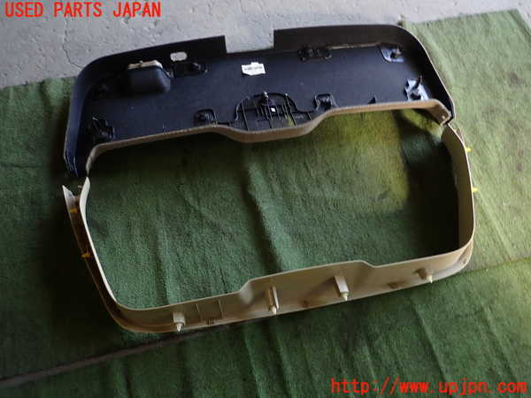 1UPJ-33661578]ボルボ・XC70(BB6324XC)バックドア内張り 中古_m0004.jpg