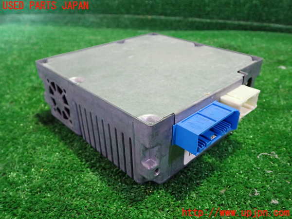 1UPJ-33676660]BMW 525i(NE25)E60TVチューナー 中古_m0002.jpg