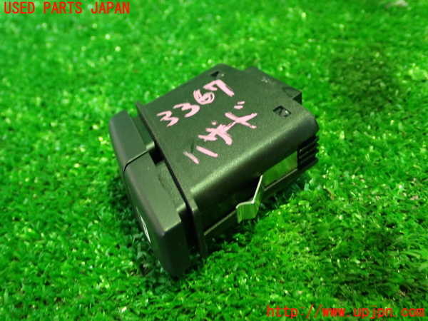 1UPJ-33676290]BMW 525i(NE25)E60ハザードスイッチ 中古_m0002.jpg