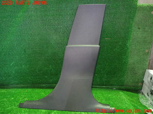 1UPJ-33677665]BMW 525i(NE25)E60右センターピラートリム 中古_m0001.jpg