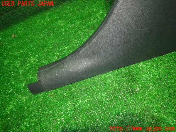 1UPJ-33677665]BMW 525i(NE25)E60右センターピラートリム 中古_m0004.jpg