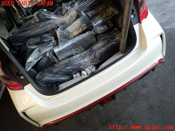 2UPJ-33681610]ノート NISMO(E12)リアバンパー 中古_m0001.jpg