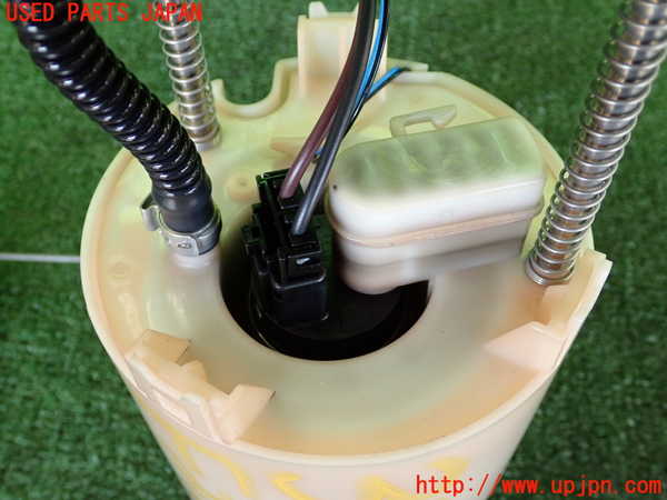 2UPJ-33682510]ノート NISMO(E12)燃料ポンプ 中古_m0003.jpg