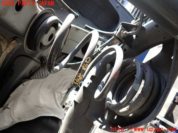 2UPJ-33685100]ノート NISMO(E12)右リアスプリング 中古_m0001.jpg