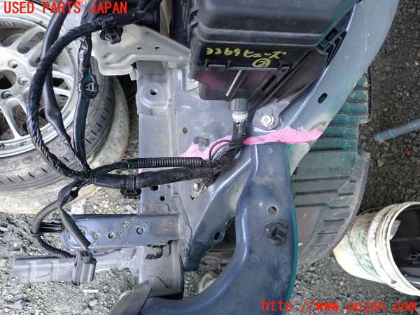 5UPJ-33691042]ワゴンR スマイル(MX91S)コアサポート（カット） 中古_m0004.jpg