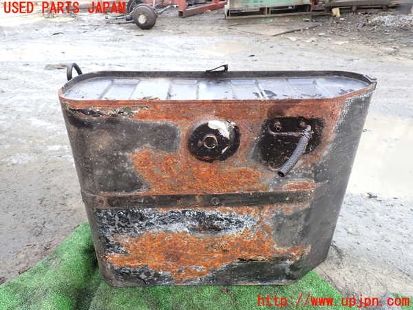 1UPJ-33712500]三菱ジープ(J55)燃料タンク 中古_m0003.jpg