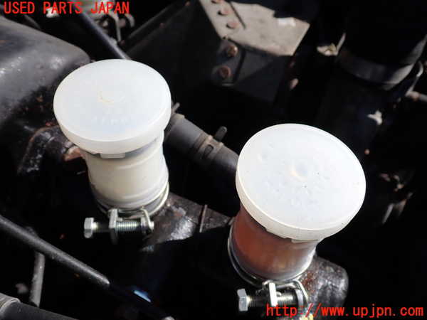 1UPJ-33714050]三菱ジープ(J55)ブレーキマスターシリンダー 中古_m0002.jpg