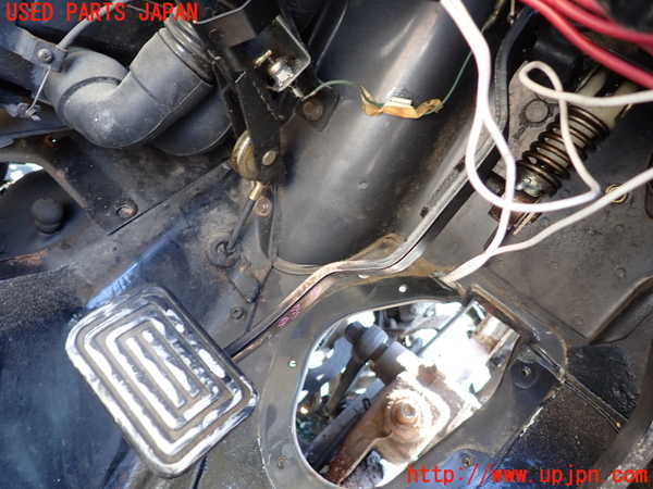 1UPJ-33717590]三菱ジープ(J55)クラッチペダル 中古_m0001.jpg