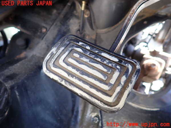 1UPJ-33717590]三菱ジープ(J55)クラッチペダル 中古_m0002.jpg